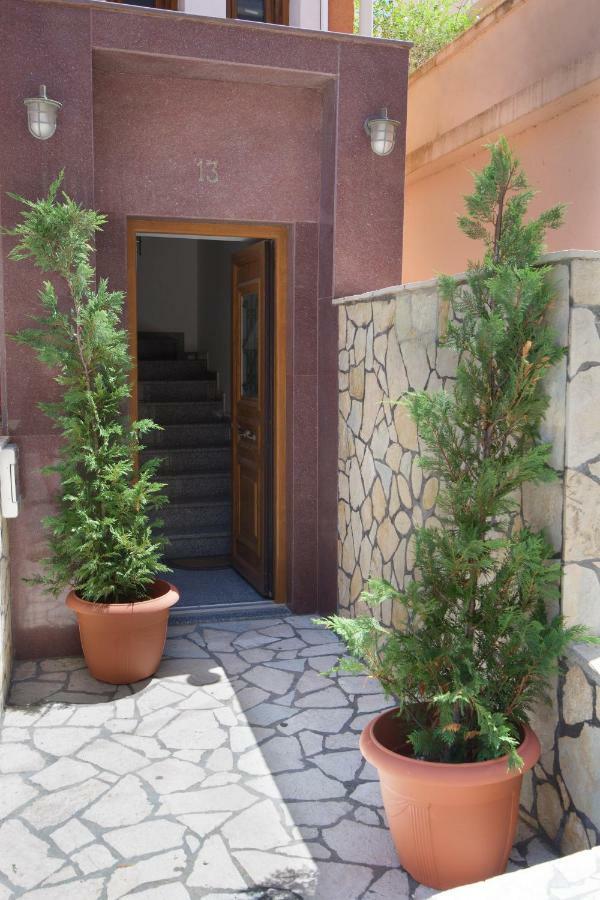 Poseidon Sea View Apartment Аргостолион Экстерьер фото