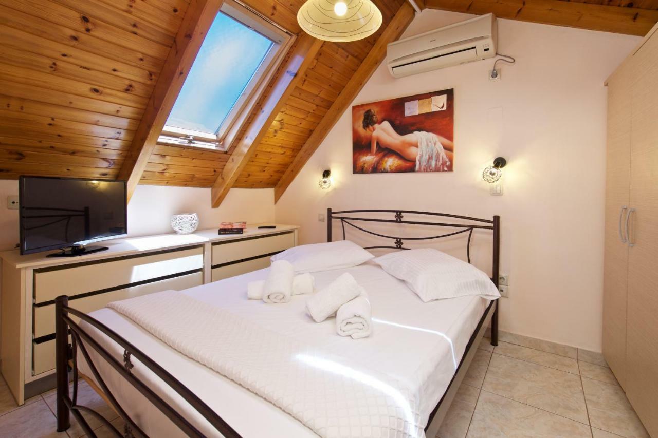 Poseidon Sea View Apartment Аргостолион Экстерьер фото